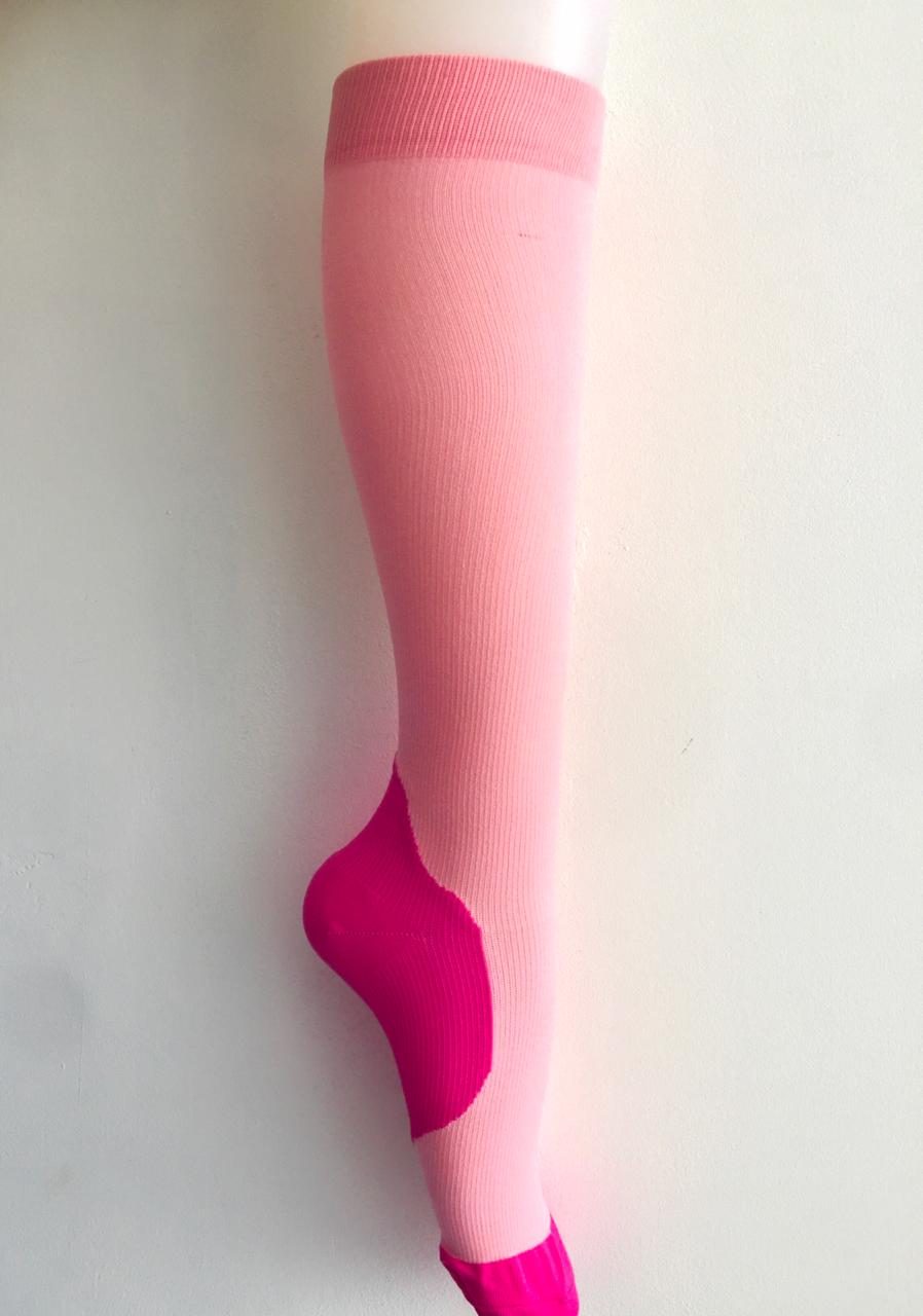 Medias estilo rosado base fucsia